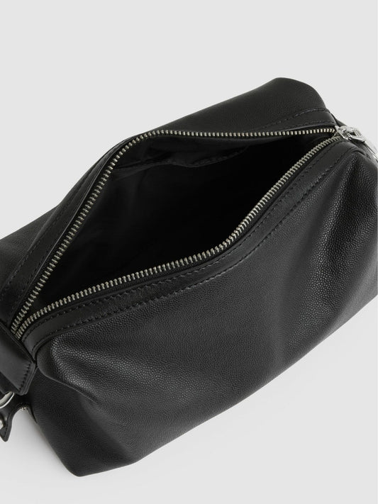 Micro-Grain Leather Washbag Black | Mens