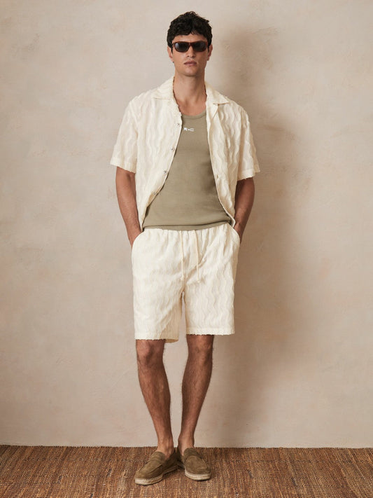 | Ché Fringed-Wave Shorts Off White | Mens