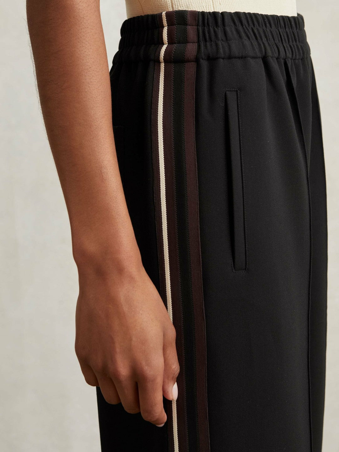 Petite Side-Stripe Wide-Leg Trousers Black | Womens