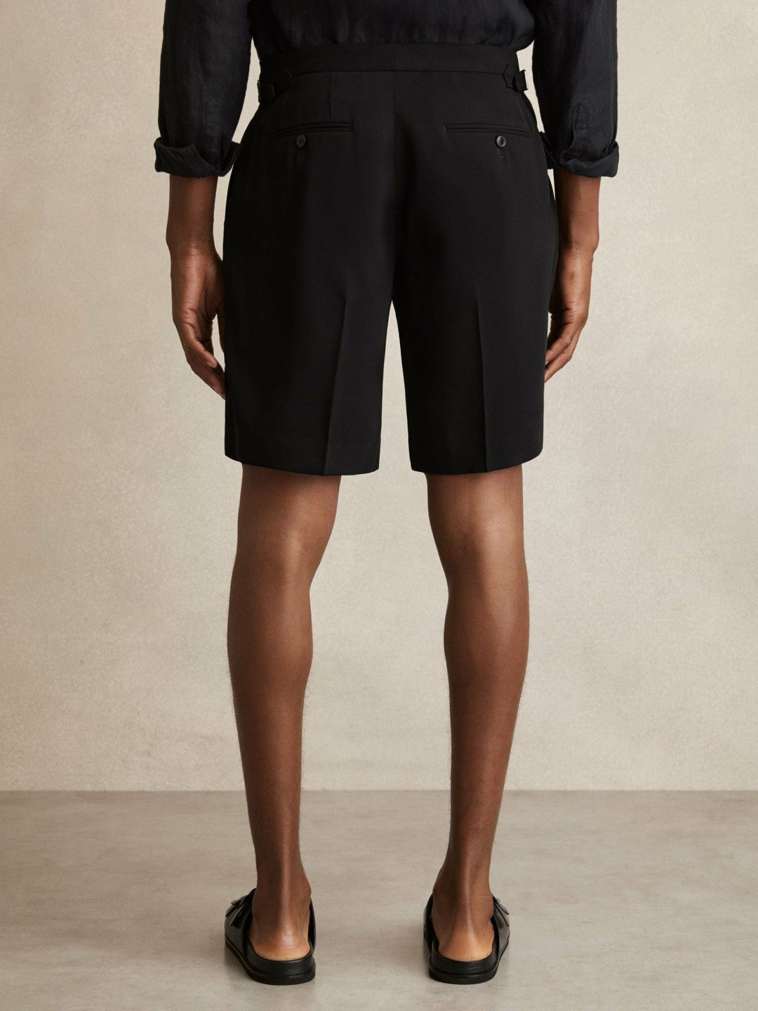 Side-Adjuster Tailored Shorts Black | Mens