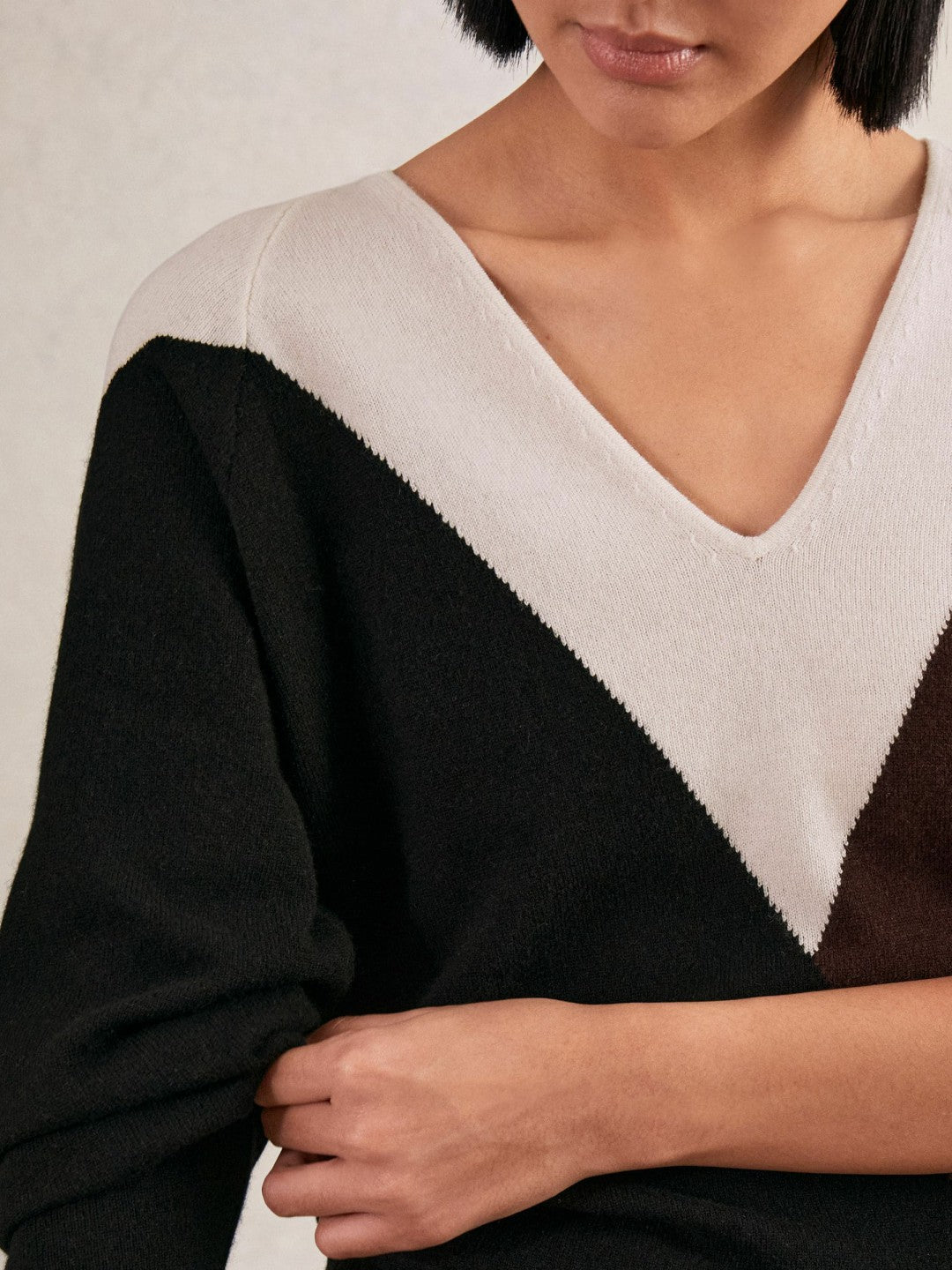 Wool-Blend Colourblock Knit Jumper with Cashmere Black/Burgundy/Cream | Womens